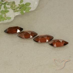 Gemme di Granato Piropo Rosso medio naturale da 4.69 ct, Taglio marquise, VVS-VS