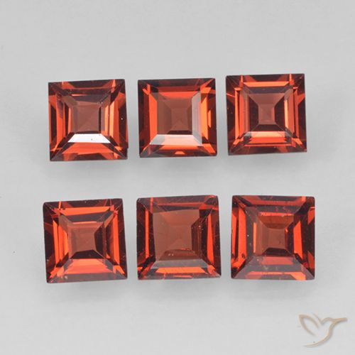2.41ctw Naturale Ribes Rosso Granato Piropo, Quadrato, VVS-VS