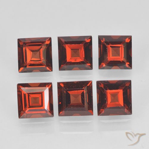 2.74ctw Naturale Rosso brillante Granato Piropo, Quadrato, VVS-VS