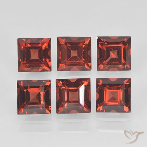 2.84ctw Naturale Rosso medio Granato Piropo, Quadrato, VVS-VS