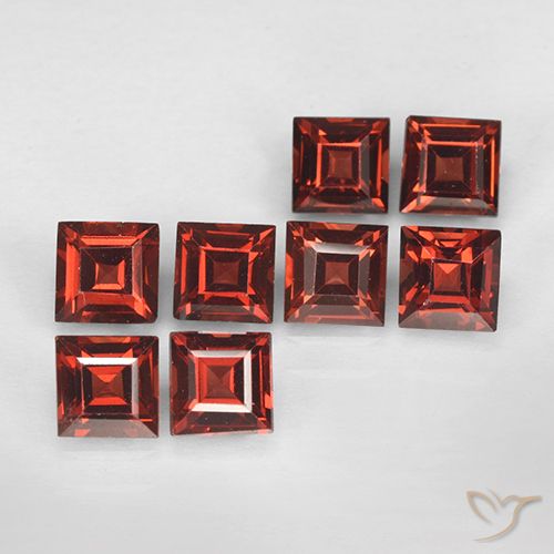 3.56ctw Naturale Rosso medio Granato Piropo, Quadrato, VVS-VS