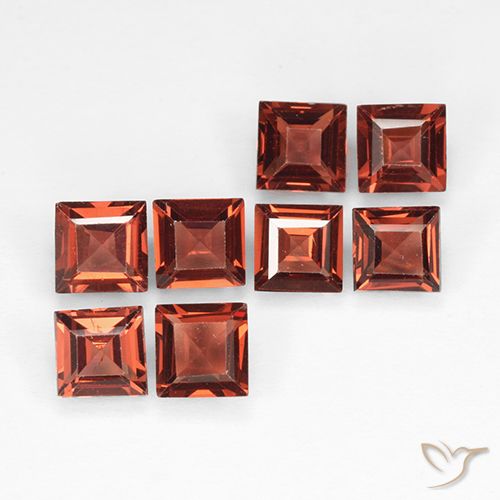 3.05ctw Naturale Rosso scuro Granato Piropo, Quadrato, VVS-VS