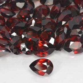 Granato Piropo Rosso Sangue Profondo naturale da 0.86 ct, Forma a pera, VVS
