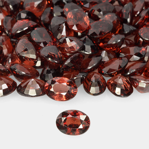 Granato Piropo Rosso scuro naturale da 1.06 ct, Ovale, VVS-VS