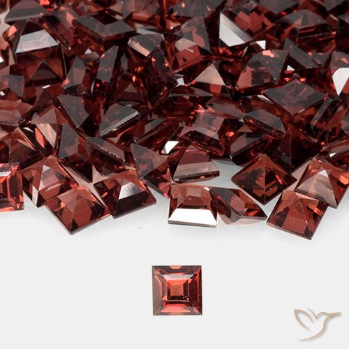 0.47ct Naturale Rosso scuro Granato Piropo, Quadrato, VVS-VS