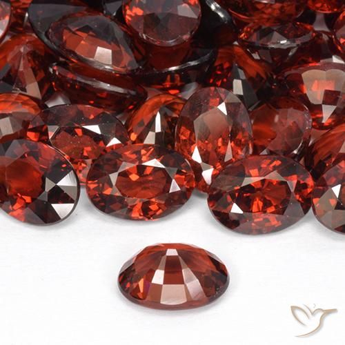Granato Piropo Rosso scarlatto naturale da 1.00 ct, Ovale, VVS-VS