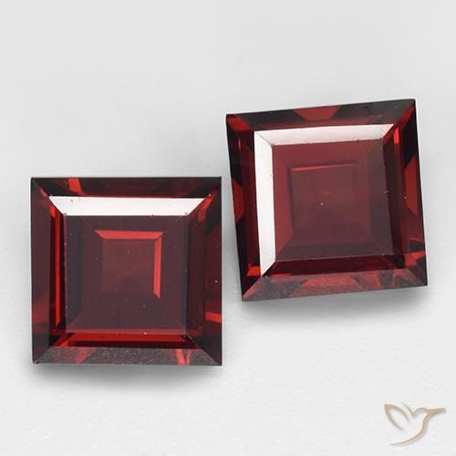 Gemme di Granato Piropo Rosso scuro naturale da 4.10 ct, Quadrato, VVS-VS