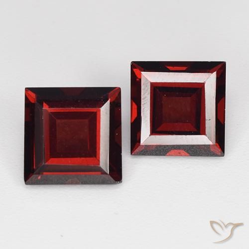 Gemme di Granato Piropo Rosso scuro naturale da 4.27 ct, Quadrato, VVS-VS