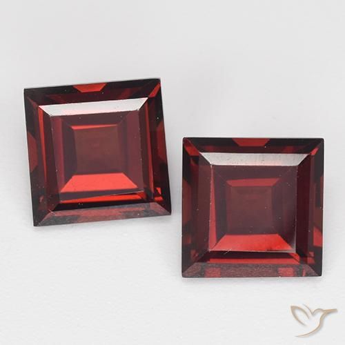 4.24ctw Naturale Rosso scuro Granato Piropo, Quadrato, VVS-VS