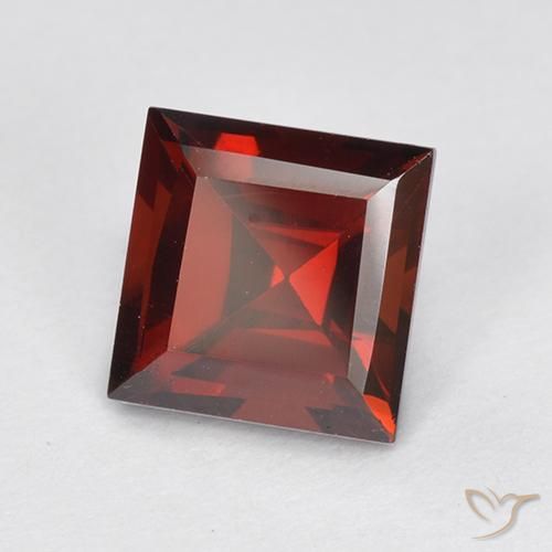 Granato Piropo Rosso scuro naturale da 2.29 ct, Quadrato, VVS-VS