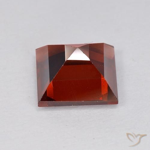 Granato Piropo Rosso scuro naturale da 2.17 ct, Quadrato, VVS-VS