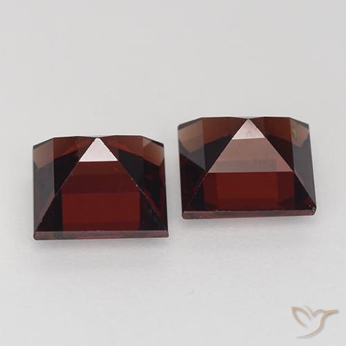 Gemme di Granato Piropo Rosso scuro naturale da 2.92 ct, Quadrato, VVS-VS