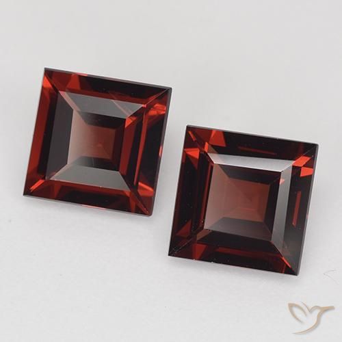 Gemme di Granato Piropo Rosso scuro naturale da 2.55 ct, Quadrato, VVS-VS