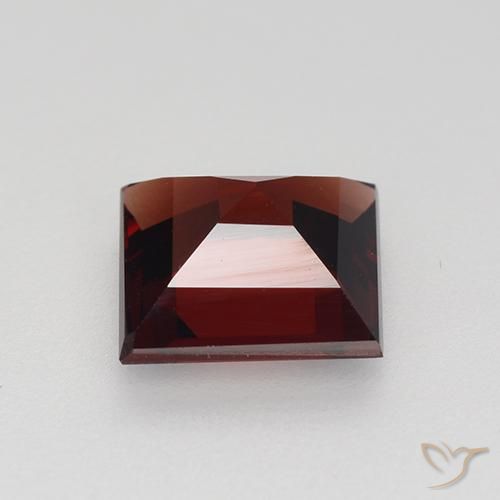 Granato Piropo Rosso Sangue Profondo naturale da 1.98 ct, Quadrato, VVS-VS