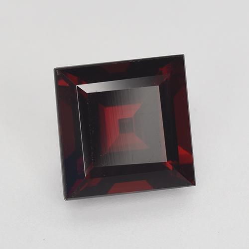 Granato Piropo Rosso nerastro naturale da 2.63 ct, Quadrato, VVS-VS