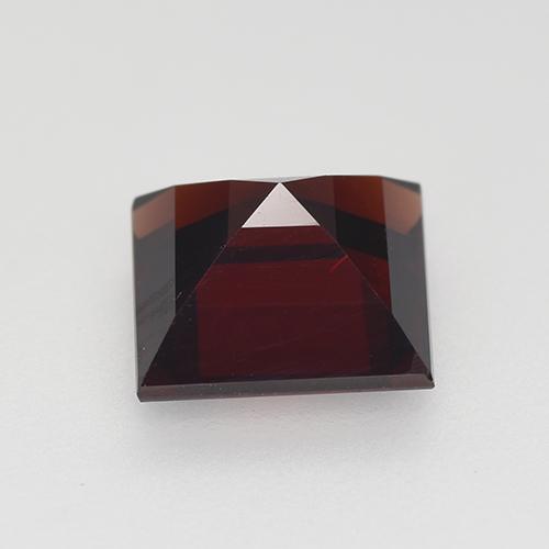 Granato Piropo Rosso nerastro naturale da 2.63 ct, Quadrato, VVS-VS