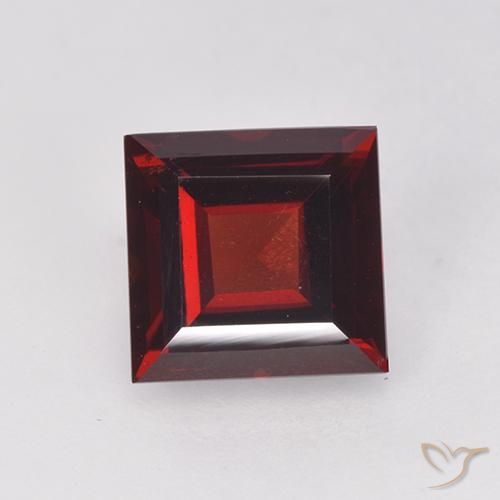 2.11ct Naturale Rosso Sangue Profondo Granato Piropo, Quadrato, VVS-VS