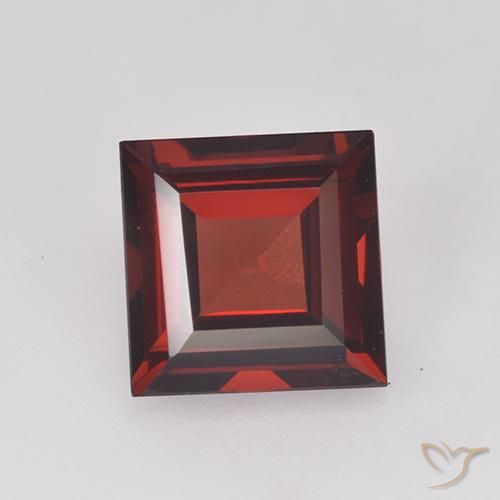 2.03ct Naturale Rosso Sangue Profondo Granato Piropo, Quadrato, VVS-VS