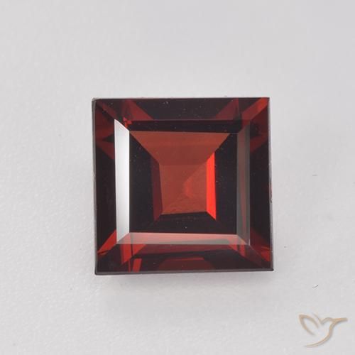 1.87ct Naturale Rosso scuro Granato Piropo, Quadrato, VVS-VS