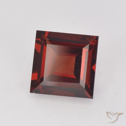 Granato Piropo Rosso Sangue Profondo naturale da 2.10 ct, Quadrato, VVS-VS