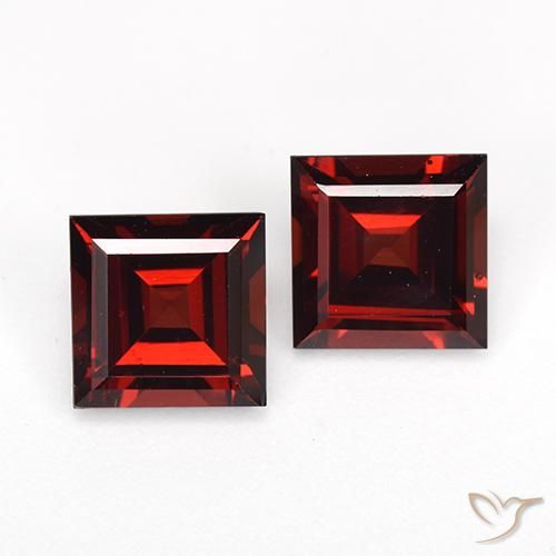 4.17ctw Naturale Rosso scuro Granato Piropo, Quadrato, VVS-VS