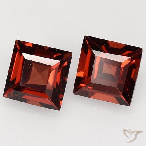 Gemme di Granato Piropo Rosso scuro naturale da 0.94 ct, Quadrato, VVS-VS