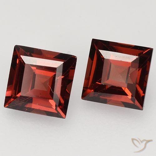 Gemme di Granato Piropo Rosso scarlatto profondo naturale da 0.95 ct, Quadrato, VVS-VS