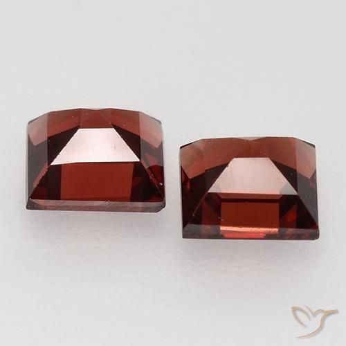 Gemme di Granato Piropo Rosso scarlatto profondo naturale da 0.95 ct, Quadrato, VVS-VS