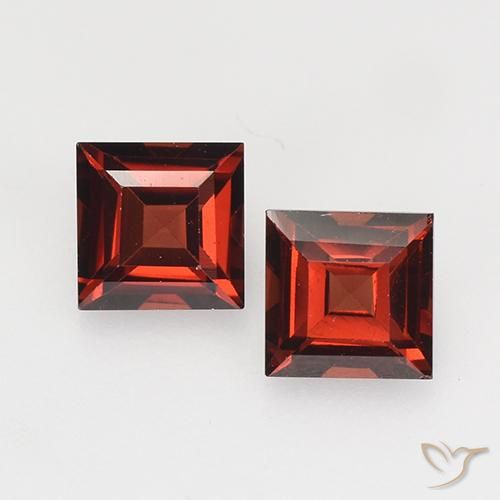 0.89ctw Naturale Rosso scuro Granato Piropo, Quadrato, VVS-VS