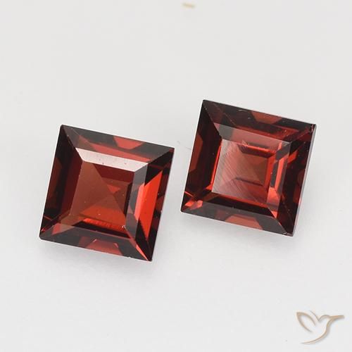 Gemme di Granato Piropo Rosso scuro naturale da 0.89 ct, Quadrato, VVS-VS