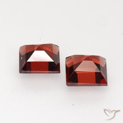 Gemme di Granato Piropo Rosso scuro naturale da 0.92 ct, Quadrato, VVS-VS