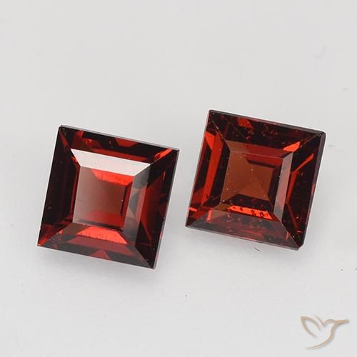 Gemme di Granato Piropo Rosso Sangue Profondo naturale da 0.99 ct, Quadrato, VVS-VS
