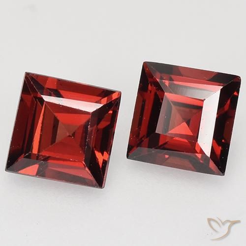 Gemme di Granato Piropo Rosso scuro naturale da 0.95 ct, Quadrato, VVS-VS
