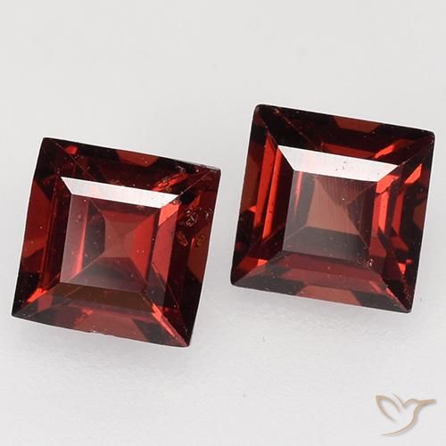 Gemme di Granato Piropo Rosso scuro naturale da 0.89 ct, Quadrato, VVS-VS