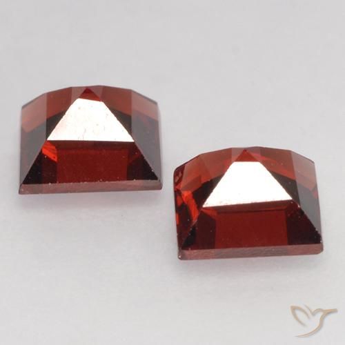 Gemme di Granato Piropo Rosso scuro naturale da 0.96 ct, Quadrato, VVS-VS