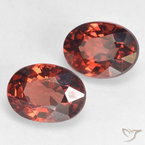 Gemme di Granato Piropo Rosso medio naturale da 2.35 ct, Ovale, VVS-VS