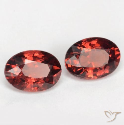 Gemme di Granato Piropo Rosso scuro naturale da 2.07 ct, Ovale, VS