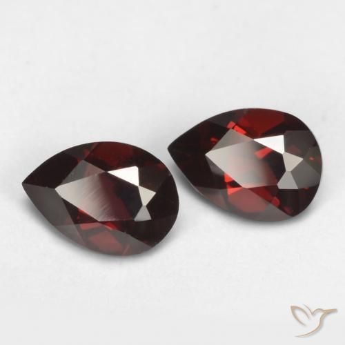 Gemme di Granato Piropo Rosso scuro naturale da 1.71 ct, Forma a pera, VVS-VS