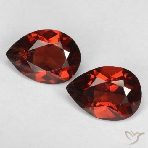1.68ctw Naturale Rosso scuro Granato Piropo, Forma a pera, VS