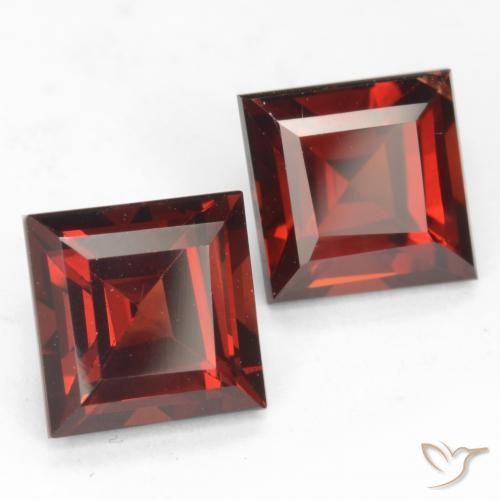 4.46ctw Naturale Rosso scuro Granato Piropo, Quadrato, VVS-VS