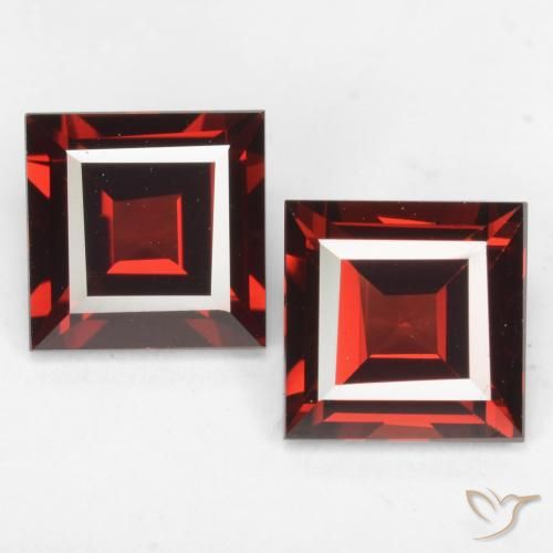 4.02ctw Naturale Rosso scuro Granato Piropo, Quadrato, VVS-VS