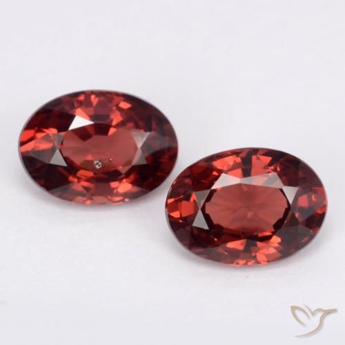 Granato piropo naturale rosso da 2,11 ct, taglio ovale, VS