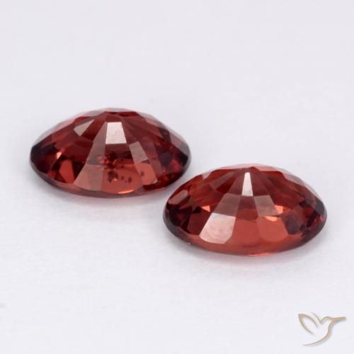 Granato piropo naturale rosso da 2,11 ct, taglio ovale, VS