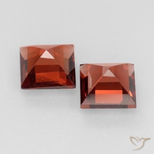 Gemme di Granato Piropo Rosso scuro naturale da 0.94 ct, Quadrato, VVS-VS