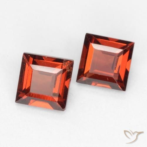 Gemme di Granato Piropo Rosso scuro naturale da 0.94 ct, Quadrato, VVS-VS