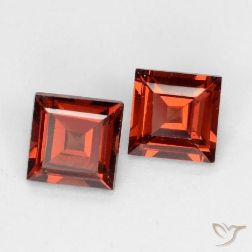 Gemme di Granato Piropo Rosso scarlatto naturale da 0.92 ct, Quadrato, VVS-VS