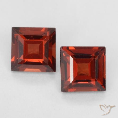 0.91ctw Naturale Ribes Rosso Granato Piropo, Quadrato, VVS-VS