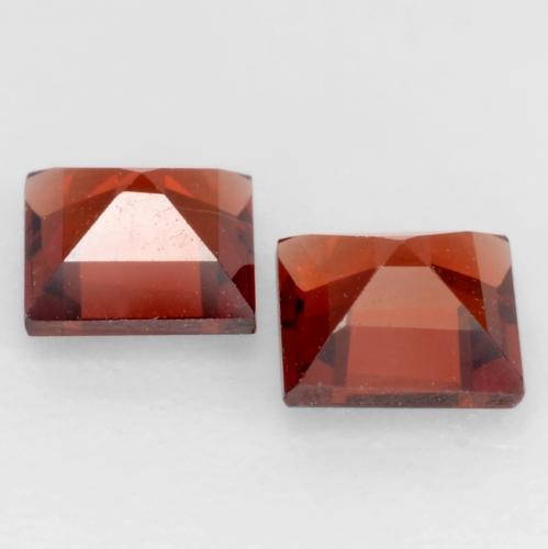 Granato piropo naturale rosso da 0,84 ct, quadrato, VVS-VS