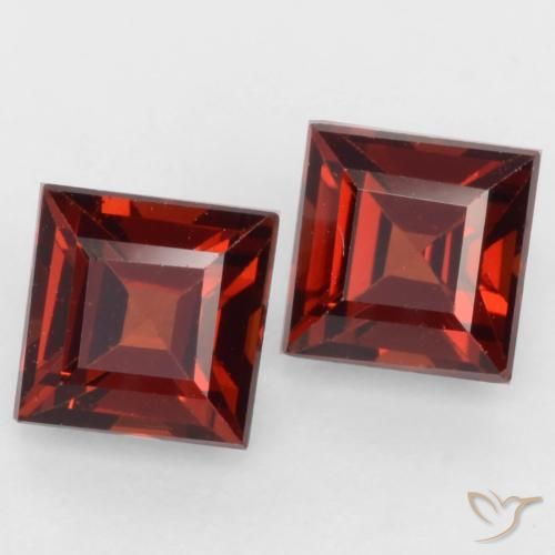 Gemme di Granato Piropo Rosso Sangue Profondo naturale da 0.92 ct, Quadrato, VVS-VS