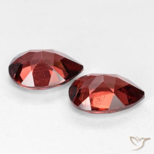 Gemme di Granato Piropo Rosso scuro naturale da 1.82 ct, Forma a pera, VS